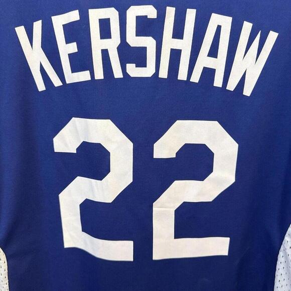Los Angeles Dodgers, Clayton Kershaw 22 Jersey - Picture 7 of 13